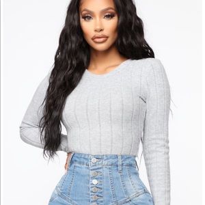 💓Fashionnova Maddy Sweater With Lettuce Trim💓